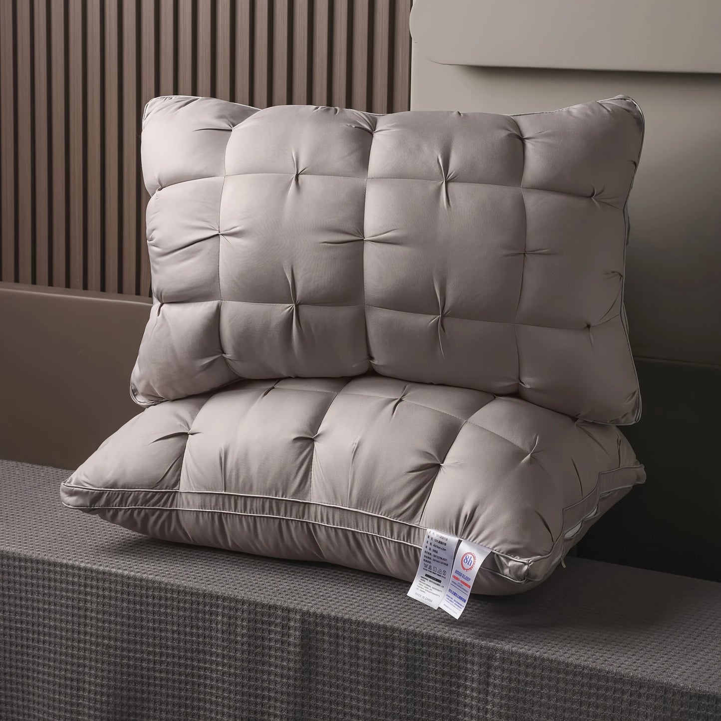 Luxurious 5 Star Hotel Quality Pillow With Non Collapse Core