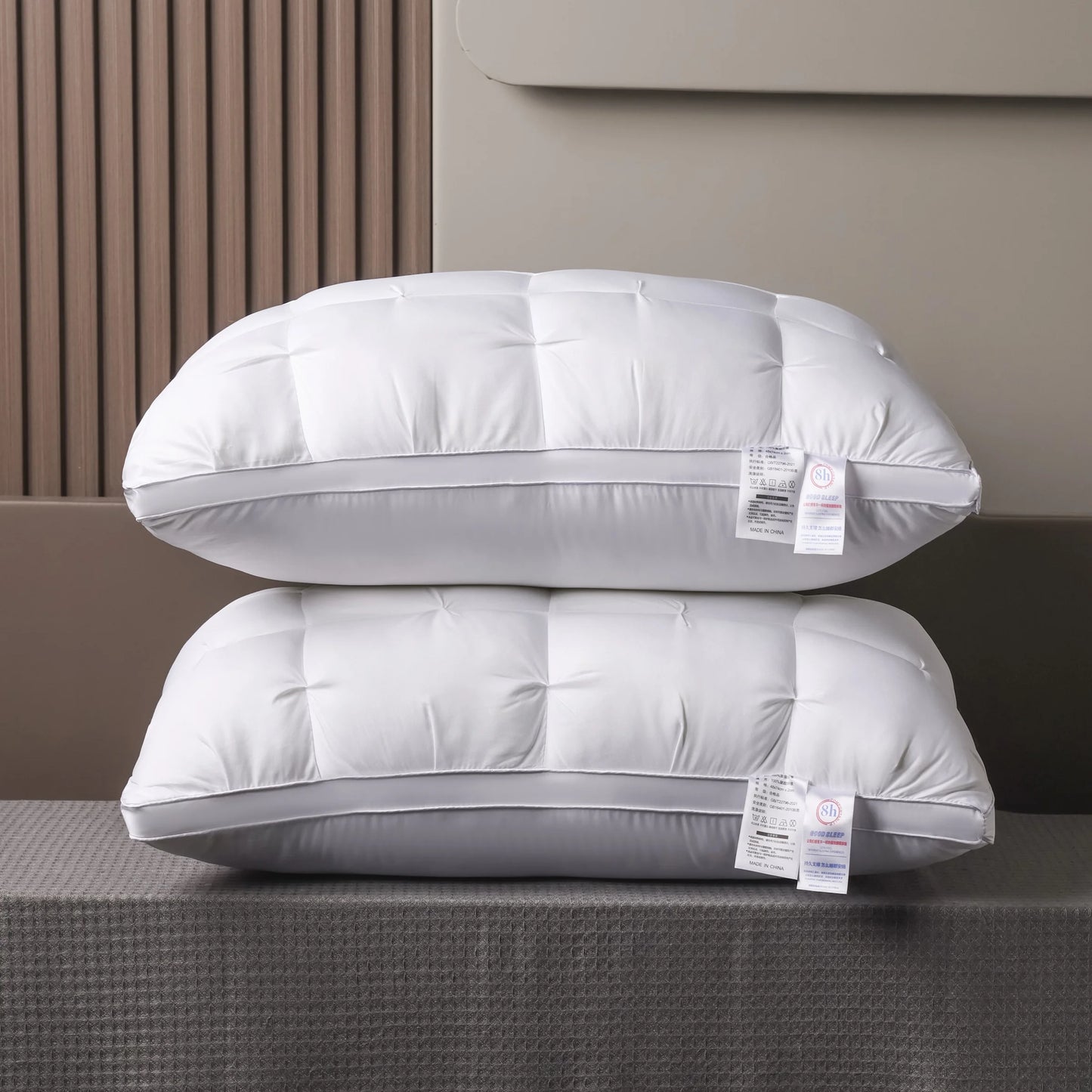 Luxurious 5 Star Hotel Quality Pillow With Non Collapse Core